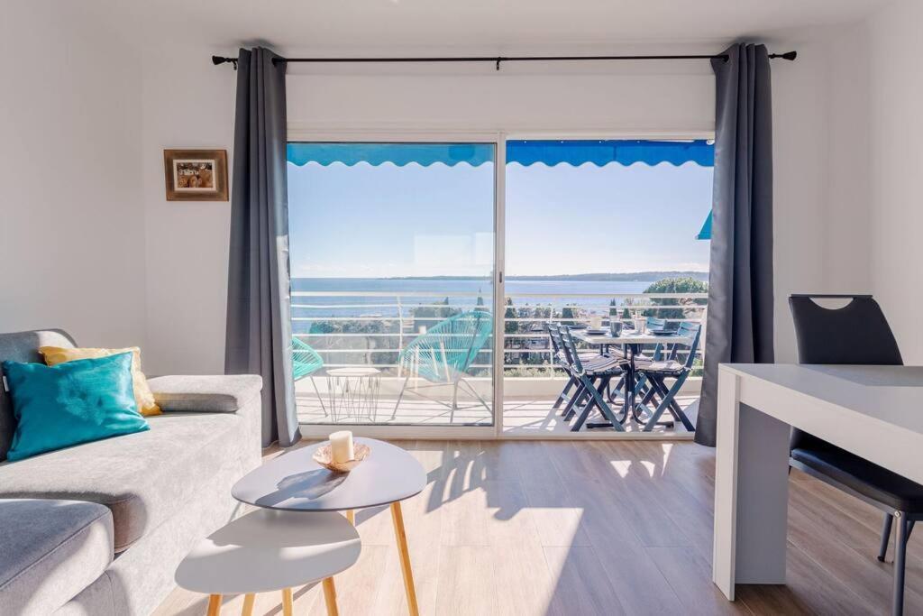 Apartment With Panoramic Sea View, Walk To The Beach - Marechal Juin By Halldis كان المظهر الخارجي الصورة